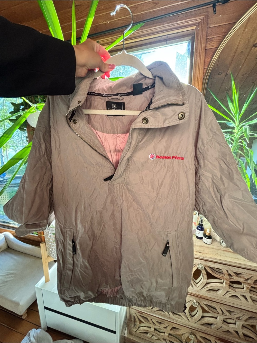 Boston Pizza Women's Light Gray Anorak Jacket